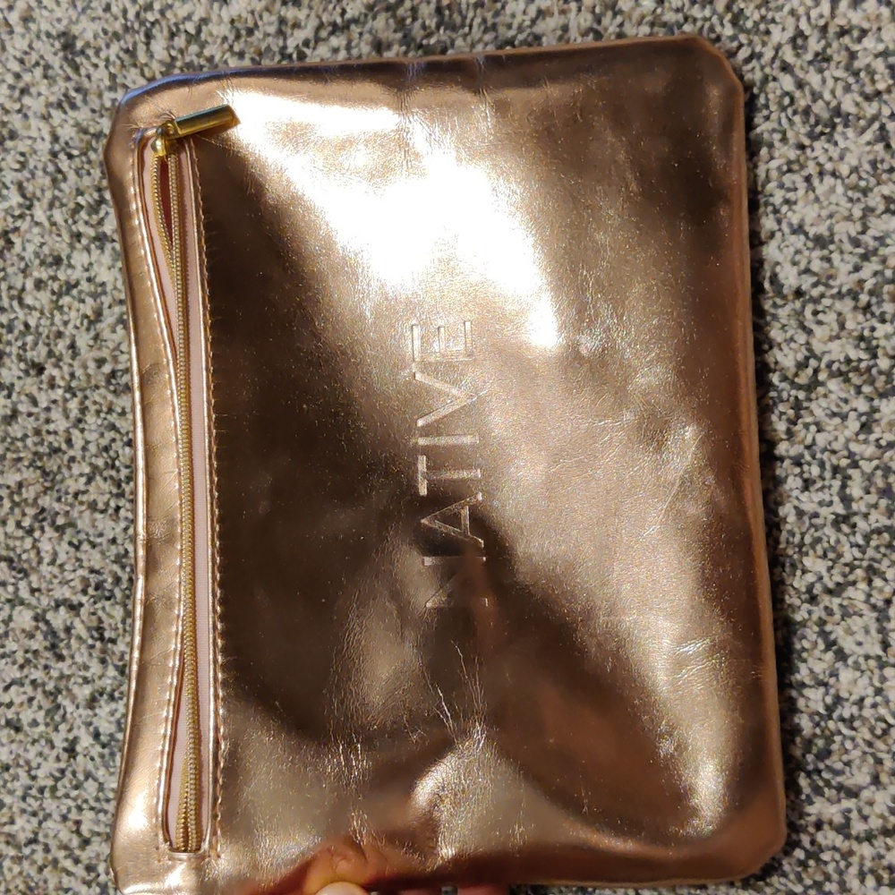 Native cosmetic/makeup bag!
